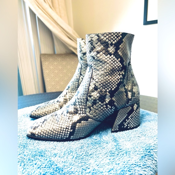 ELENA IACHI- SNAKE PRINT ANKLE BOOTS IN A SILVER, DARK GREY, A TOUCH OF BLACK - Picture 2 of 16